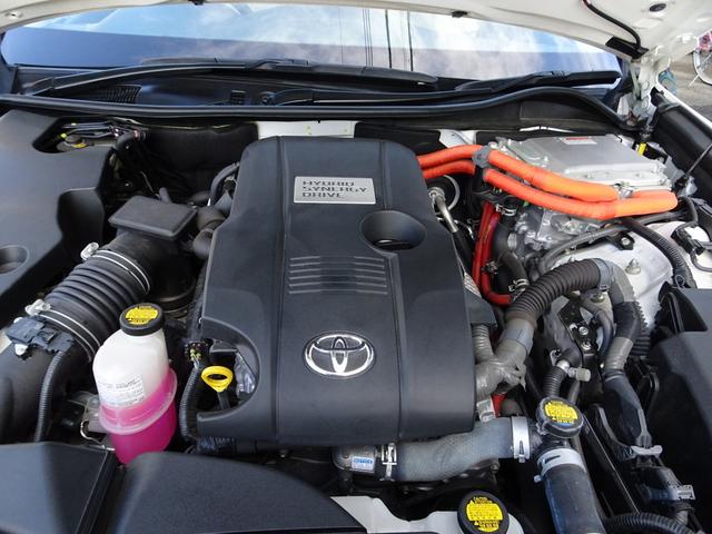 クラウンハイブリッド ロイヤルサルーンＧ　車検９年１１月　ＨＤＤナビ　ＴＶ　ＤＶＤ再生機能　ミュージックサーバ　Ｂｌｕｅｔｏｏｔｈ　バックカメラ　スマートキー　本革シート　シートヒーター　シートクーラー　クルコン　ＨＩＤ　ＬＥＤフォグ　ＥＴＣ（36枚目）