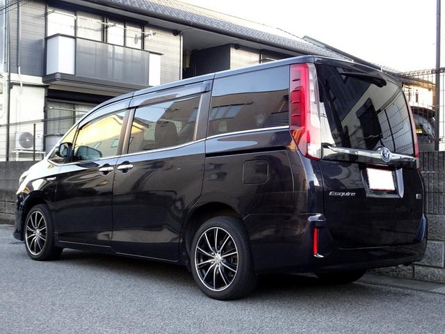 エスクァイア ハイブリッドＸｉ　車検９年１１月　ナビ　フルセグＴＶ　ＤＶＤ再生機能　Ｂｌｕｅｔｏｏｔｈ　バックカメラ　パワースライドドア　スマートキー　シートヒーター　１７インチアルミホイール　ＬＥＤヘッドライト　ＥＴＣ（5枚目）