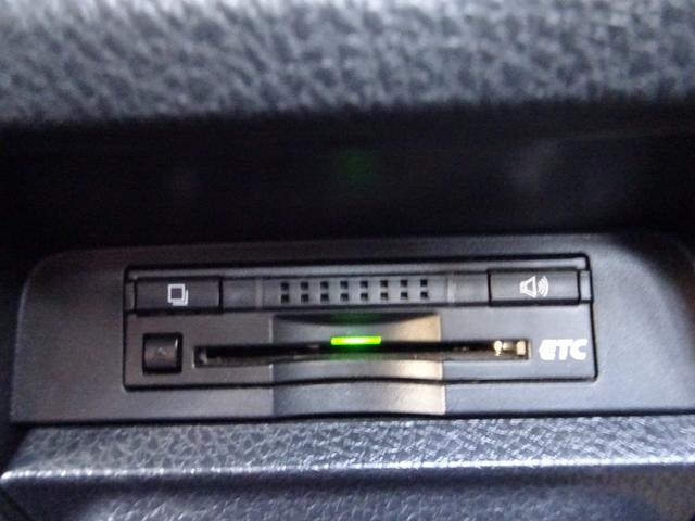 エスクァイア ハイブリッドＸｉ　車検９年１１月　ナビ　フルセグＴＶ　ＤＶＤ再生機能　Ｂｌｕｅｔｏｏｔｈ　バックカメラ　パワースライドドア　スマートキー　シートヒーター　１７インチアルミホイール　ＬＥＤヘッドライト　ＥＴＣ（27枚目）