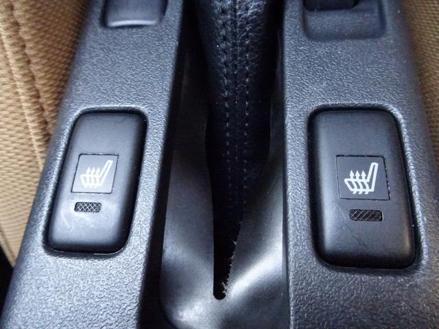 コペン セロ ターボ 電動オープン スマートキー シートヒーター アルミホイール LEDヘッドライト LEDフォグランプ ETC パドルシフト機能 I-STOP ブーストメーター 車検8年9月27日(17枚目)