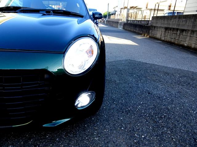 ＬＥＤヘッドライト　ＬＥＤフォグランプが装着されており非常に明るく、夜のドライブも快適です。