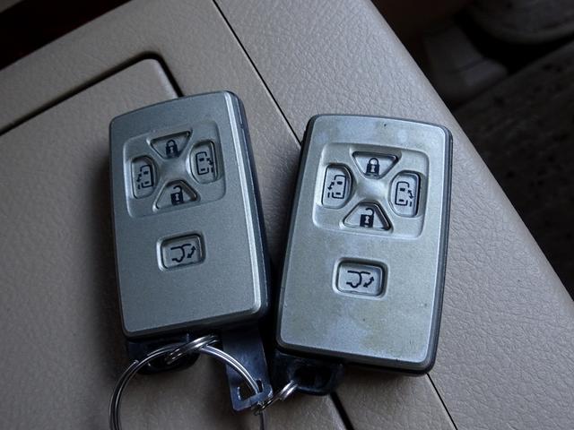 ヴェルファイア ３．５Ｖ　Ｌエディション　４ＷＤ　レーダークルーズ　衝突軽減ブレーキ　ＨＤＤナビ　ＴＶ　ＤＶＤ再生機能　Ｂｌｕｅｔｏｏｔｈ　後席モニタ　Ｂカメラ　両側Ｐスラ　Ｐバックドア　スマキー　サンルーフ　本革シート　シートヒータ　ＥＴＣ（30枚目）