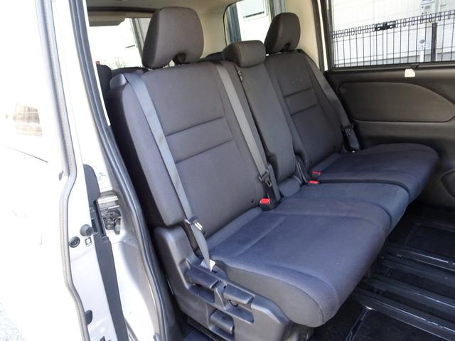 セレナ Ｘ　車検９年１１月　エマージェンシーブレーキ　ナビ　ＴフルセグＶ　ＤＶＤ再生機能　Ｂｌｕｅｔｏｏｔｈ　フリップダウンモニター　アラウンドビューモニター　両側パワスラ　インテリキー　クルコン　ＬＥＤ　ＥＴＣ（14枚目）