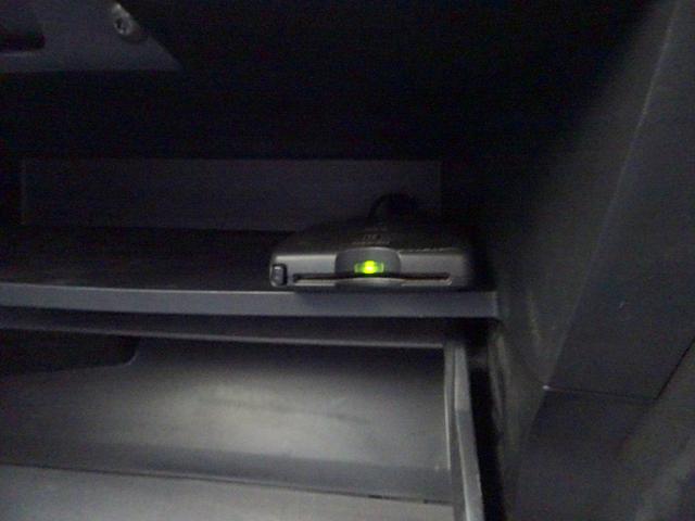 セレナ Ｘ　車検９年１１月　エマージェンシーブレーキ　ナビ　ＴフルセグＶ　ＤＶＤ再生機能　Ｂｌｕｅｔｏｏｔｈ　フリップダウンモニター　アラウンドビューモニター　両側パワスラ　インテリキー　クルコン　ＬＥＤ　ＥＴＣ（36枚目）