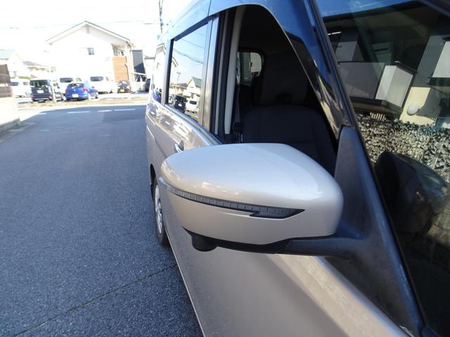 セレナ Ｘ　車検９年１１月　エマージェンシーブレーキ　ナビ　ＴフルセグＶ　ＤＶＤ再生機能　Ｂｌｕｅｔｏｏｔｈ　フリップダウンモニター　アラウンドビューモニター　両側パワスラ　インテリキー　クルコン　ＬＥＤ　ＥＴＣ（45枚目）