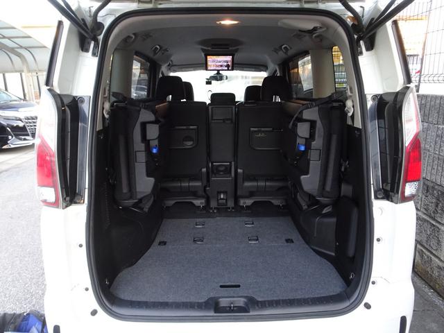 セレナ ハイウェイスター　車検９年１２月　エマージェンシーブレーキ　ナビ　ＴＶ　ＤＶＤ再生機能　ミュージックサーバ　Ｂｌｕｅｔｏｏｔｈ　フリップダウンモニタ　バックカメラ　両側パワスラ　インテリキー　クルコン　ＥＴＣ　ドラレコ（17枚目）