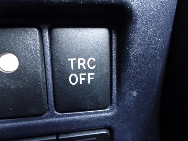 ヴォクシー ハイブリッドＺＳ　車検９年２月２８日　トヨタセーフティセンス　衝突軽減ブレーキ　ナビ　フルセグＴＶ　ＤＶＤ再生機能　Ｂｌｕｅｔｏｏｔｈ　３６０°カメラ　両側パワスラ　スマートキー　ＬＥＤライト　ＬＥＤフォグ　ＥＴＣ（35枚目）