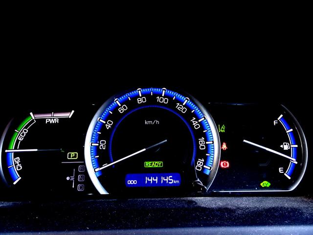 ヴォクシー ハイブリッドＺＳ　車検９年２月２８日　トヨタセーフティセンス　衝突軽減ブレーキ　ナビ　フルセグＴＶ　ＤＶＤ再生機能　Ｂｌｕｅｔｏｏｔｈ　３６０°カメラ　両側パワスラ　スマートキー　ＬＥＤライト　ＬＥＤフォグ　ＥＴＣ（38枚目）