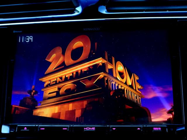 セレナ ハイウェイスター　Ｖセレ＋セーフティＩＩ　ＳＨＶ　車検９年１２月　後期　エマブレ　ナビ　ＴＶ　ＤＶＤ再生機能　Ｂｌｕｅｔｏｏｔｈ　後席モニター　アラウンドビュー　両側パワスラ　インテリキー　パノラミックルーフ　クルコン　ＬＥＤ　ＥＴＣ　前後ドラレコ（23枚目）