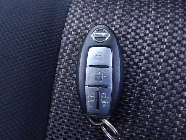 セレナ ハイウェイスター　Ｖセレ＋セーフティＩＩ　ＳＨＶ　車検９年１２月　後期　エマブレ　ナビ　ＴＶ　ＤＶＤ再生機能　Ｂｌｕｅｔｏｏｔｈ　後席モニター　アラウンドビュー　両側パワスラ　インテリキー　パノラミックルーフ　クルコン　ＬＥＤ　ＥＴＣ　前後ドラレコ（28枚目）