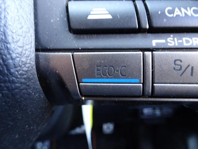 ＥＣＯクルーズコントロールが装備されており渋滞中に役立つ機能です。