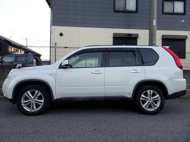 エクストレイル ２０ＧＴ　Ｓ　車検９年１２月　後期　４ＷＤ　クリーンディーゼルターボ　ナビ　フルセグＴＶ　ＤＶＤ再生機能　Ｂｌｕｅｔｏｏｔｈ　バックカメラ　インテリジェントキー　撥水シート　アルミホイール　ＨＩＤライト　ＥＴＣ（9枚目）