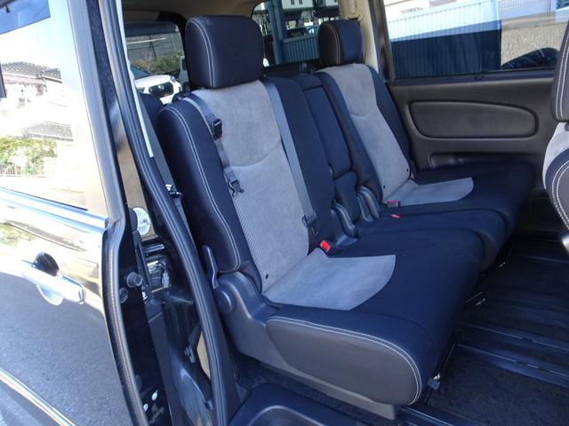 セレナ ライダーブラックラインＳ－ＨＶアドバンスドセーフティ　車検９年１２月　後期　エマージェンシーブレーキ　ナビ　フルセグＴＶ　ＤＶＤ再生機能　Ｂｌｕｅｔｏｏｔｈ　フリップダウンモニター　アラウンドビューモニター　両側パワスラ　インテリキー　クルコン　ＥＴＣ（14枚目）