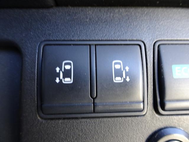 セレナ ライダーブラックラインＳ－ＨＶアドバンスドセーフティ　車検９年１２月　後期　エマージェンシーブレーキ　ナビ　フルセグＴＶ　ＤＶＤ再生機能　Ｂｌｕｅｔｏｏｔｈ　フリップダウンモニター　アラウンドビューモニター　両側パワスラ　インテリキー　クルコン　ＥＴＣ（27枚目）