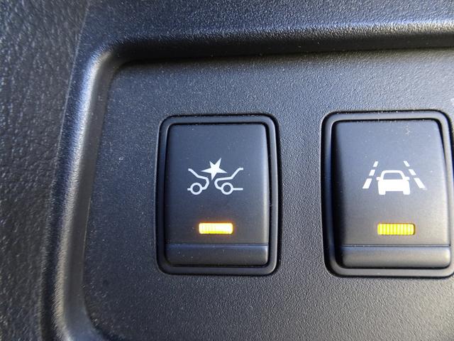 セレナ ライダーブラックラインＳ－ＨＶアドバンスドセーフティ　車検９年１２月　後期　エマージェンシーブレーキ　ナビ　フルセグＴＶ　ＤＶＤ再生機能　Ｂｌｕｅｔｏｏｔｈ　フリップダウンモニター　アラウンドビューモニター　両側パワスラ　インテリキー　クルコン　ＥＴＣ（30枚目）