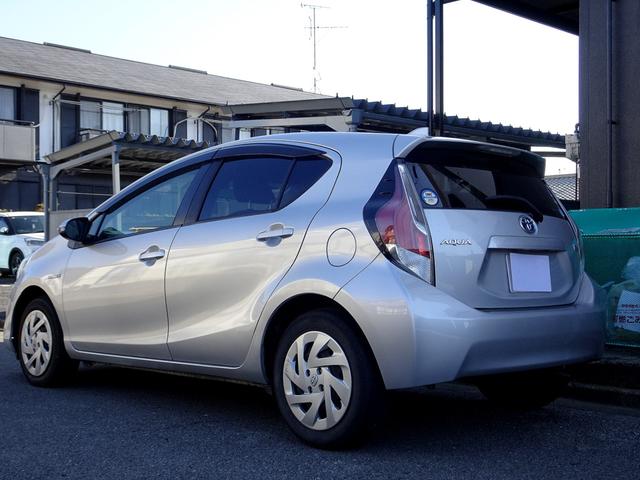 アクア Ｓ　中期モデル　トヨタセーフティセンス　衝突軽減ブレーキ　レーンディパーチャ―アラート　オートマチックハイビーム　ナビ　ＴＶ　Ｂｌｕｅｔｏｏｔｈ　バックカメラ　キーレス　ＥＴＣ　ドライブレコーダー（3枚目）