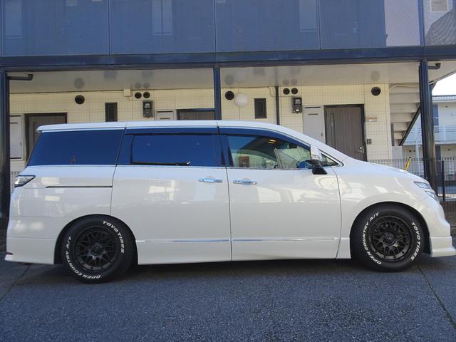 エルグランド ３５０ハイウェイスター　ナビ　フルセグＴＶ　ＤＶＤ再生機能　Ｂｌｕｅｔｏｏｔｈ　フリップダウンモニタ　バックカメラ　両側パワスラ　パワーバックドア　インテリキー　クルコン　フルエアロ　ＴＥＩＮ車高調　ＬＥＤ　ＥＴＣ　ドラレコ（8枚目）