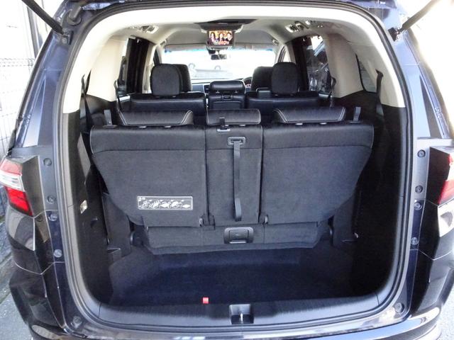 オデッセイ アブソルート　衝突軽減ブレーキ　ナビ　フルセグＴＶ　ＤＶＤ再生機能　Ｂｌｕｅｔｏｏｔｈ　フリップダウンモニター　アラウンドビューモニター　両側パワスラ　スマキー　クルコン　ハーフレザーシート　ＬＥＤライト　ＥＴＣ（16枚目）