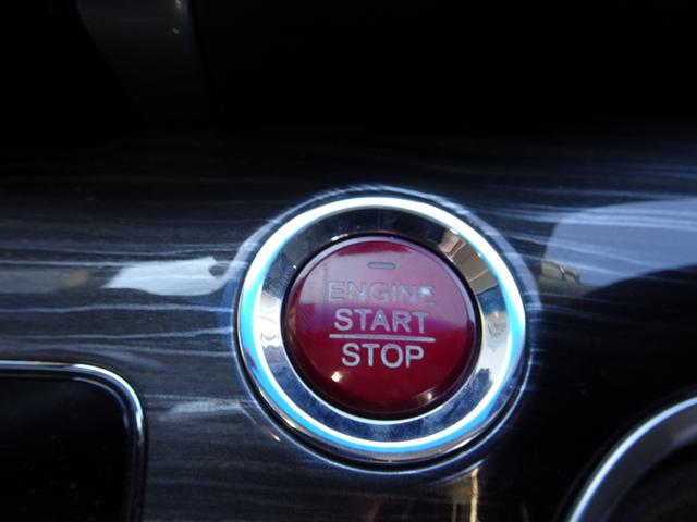 オデッセイ アブソルート　衝突軽減ブレーキ　ナビ　フルセグＴＶ　ＤＶＤ再生機能　Ｂｌｕｅｔｏｏｔｈ　フリップダウンモニター　アラウンドビューモニター　両側パワスラ　スマキー　クルコン　ハーフレザーシート　ＬＥＤライト　ＥＴＣ（37枚目）