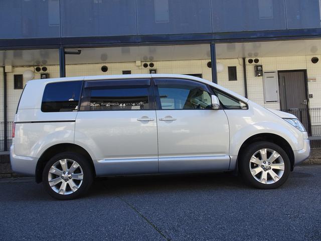 デリカD:5 D パワーパッケージ クリーンディゼルターボ 4WD 1オーナー ナビ フルセグTV DVD再生機能 Bluetooth フリップダウンモニター バックカメラ 両側パワスラ スマキー クルコン シートヒータ HID ETC(8枚目)