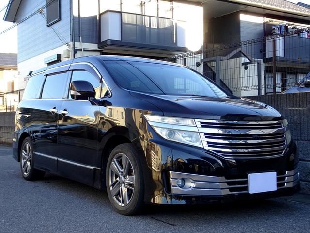 エルグランド ライダー　黒本革シート　マニュアルシート　４ＷＤ　ＨＤＤナビ　フルセグＴＶ　ＤＶＤ再生機能　ミュージックサーバ　Ｂｌｕｅｔｏｏｔｈ　フリップダウンモニター　アラウンドビューモニター　両側パワスラ　インテリキー　黒本革シート　ＨＩＤライト（4枚目）