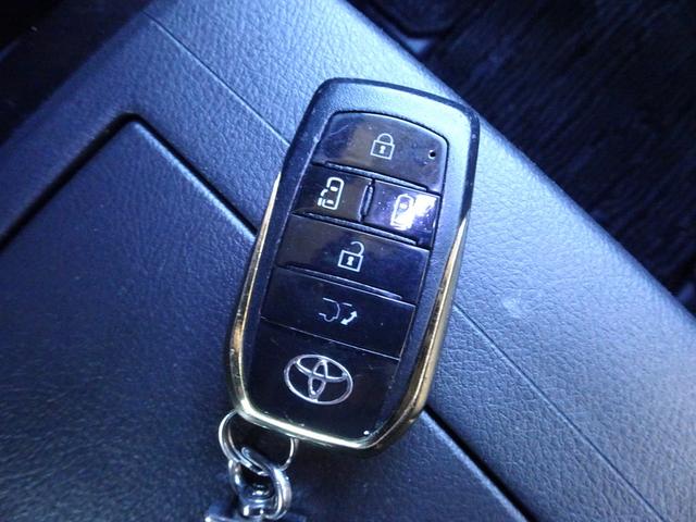 ヴェルファイア 2.4Z Gエディション 車検9年12月 後期 HDDナビ TV DVD再生機能 ミュージックサーバ フリップダウンモニター バックカメラ 両側パワスラ パワーバックドア スマキー クルコン HID ETC ドラレコ 車高調(28枚目)