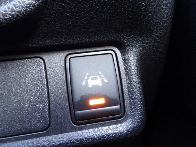 ノート ｅ－パワー　メダリスト　車検９年１月１９日　後期　エマージェンシーブレーキ　ナビ　フルセグＴＶ　ＤＶＤ再生機能　Ｂｌｕｅｔｏｏｔｈ　バックカメラ　インテリキー　本革シート　フルエアロ　１７インチＡＷ　ＬＥＤ　ＥＴＣ　ドラレコ（22枚目）