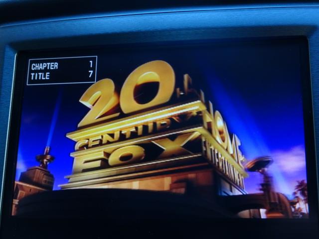 クラウンハイブリッド ロイヤルサルーン 車検9年12月 HDDナビ フルセグTV DVD再生機能 ミュージックサーバ Bluetooth バックカメラ スマキー クルコン シートヒーター ステアリングヒーター HID ETC 17インチAW(19枚目)