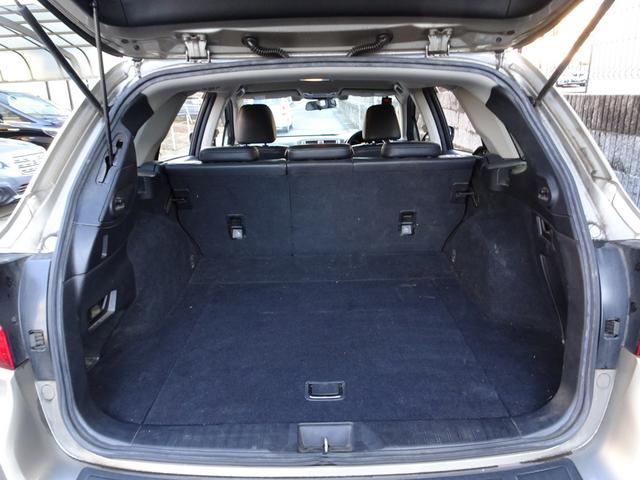 レガシィアウトバック リミテッド　車検１０年１月　アイサイト　レーダークルーズ　ナビ　ＴＶ　ＤＶＤ再生機能　Ｂｌｕｅｔｏｏｔｈ　バックカメラ　スマキー　パワーバックドア　黒本革シート　シートヒーター　ＬＥＤライト　ＥＴＣ　前後ドラレコ（16枚目）