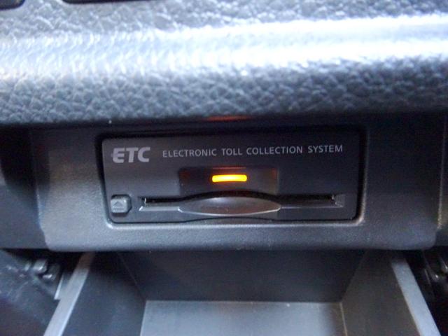 エルグランド ２５０ハイウェイスター　車検１０年１月　ＨＤＤナビ　フルセグＴＶ　ＤＶＤ再生機能　ミュージックサーバ　Ｂｌｕｅｔｏｏｔｈ　フリップダウンモニタ　アラウンドビュー　両側パワスラ　インテリキー　ＨＩＤライト　ＬＥＤフォグ　ＥＴＣ（32枚目）