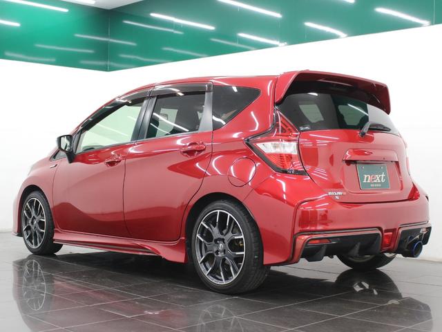 ノート ニスモ S 5MT RECAROシート 柿本マフラー フルセグナビ Bluetooth Bカメラ ETC LEDライト オートライト 純正アルミホイール スマートキー プッシュスタート オートエアコン(12枚目)