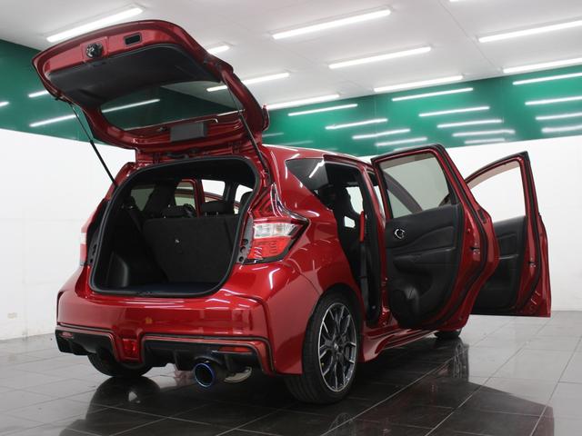 ノート ニスモ S 5MT RECAROシート 柿本マフラー フルセグナビ Bluetooth Bカメラ ETC LEDライト オートライト 純正アルミホイール スマートキー プッシュスタート オートエアコン(27枚目)