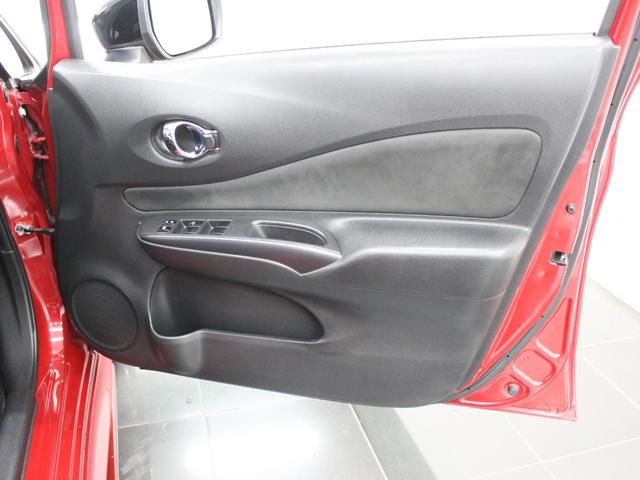 ノート ニスモ S 5MT RECAROシート 柿本マフラー フルセグナビ Bluetooth Bカメラ ETC LEDライト オートライト 純正アルミホイール スマートキー プッシュスタート オートエアコン(28枚目)