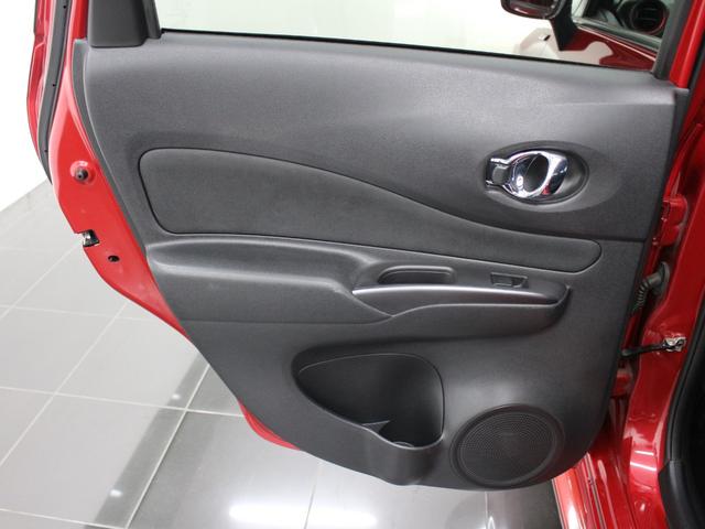 ノート ニスモ S 5MT RECAROシート 柿本マフラー フルセグナビ Bluetooth Bカメラ ETC LEDライト オートライト 純正アルミホイール スマートキー プッシュスタート オートエアコン(31枚目)