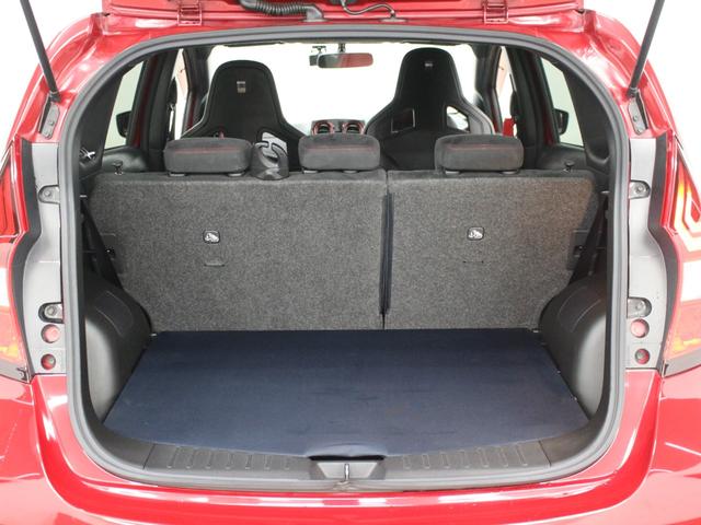 ノート ニスモ S 5MT RECAROシート 柿本マフラー フルセグナビ Bluetooth Bカメラ ETC LEDライト オートライト 純正アルミホイール スマートキー プッシュスタート オートエアコン(32枚目)