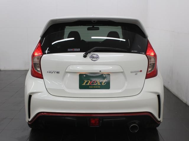 ノート ニスモ S 5MT フルセグナビ Bluetooth ETC LEDライト オートライト 純正アルミホイール オートエアコン スマートキー プッシュスタート(4枚目)