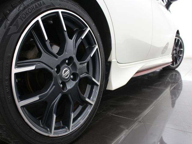 ノート ニスモ S 5MT フルセグナビ Bluetooth ETC LEDライト オートライト 純正アルミホイール オートエアコン スマートキー プッシュスタート(19枚目)