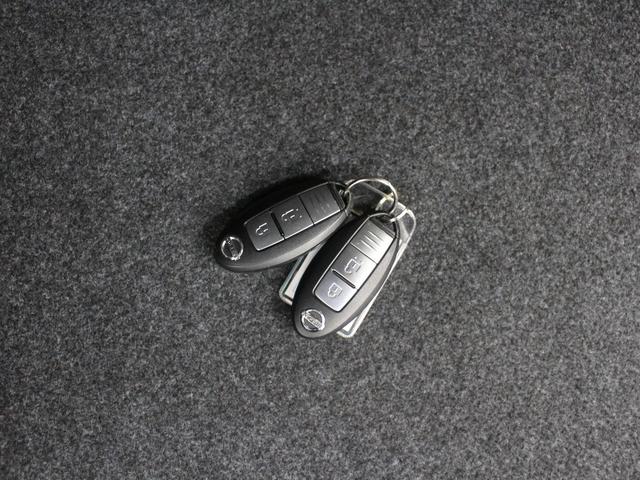 ノート ニスモ S 5MT フルセグナビ Bluetooth ETC LEDライト オートライト 純正アルミホイール オートエアコン スマートキー プッシュスタート(35枚目)