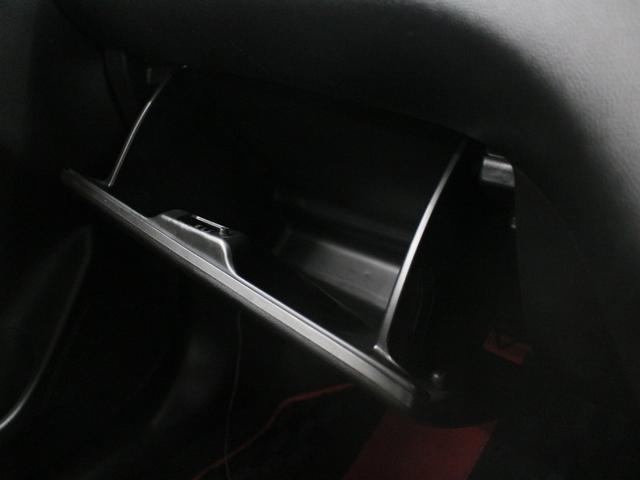 スイフトスポーツ ベースグレード フルセグナビ Bluetooth USB入力 ETC LEDライト オートライト 純正AW オートエアコン クルコン レーンアシスト 衝突被害軽減ブレーキ シートヒーター Bカメラ スマキー 6MT(50枚目)