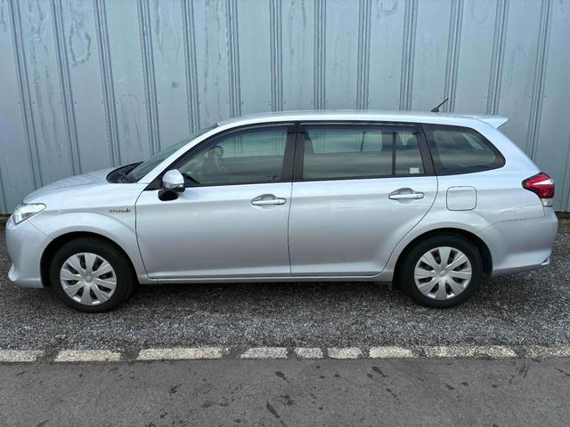 カローラフィールダー ハイブリッド(6枚目)