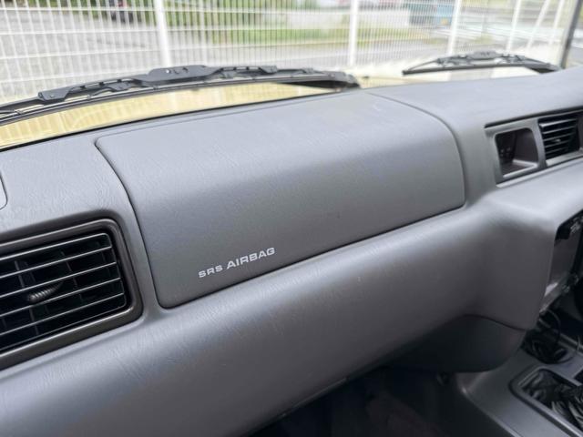 ランドクルーザー８０ ＶＸリミテッド　最終型　ベージュ全塗装　ナローボディ　角目４灯　ブラック１６インチホイール　オレンジウインカー　ＥＴＣ　バックカメラ　フルセグナビ　ＴＯＹＯＴＡグリル　背面レス　ウッドコンビハンドル（31枚目）