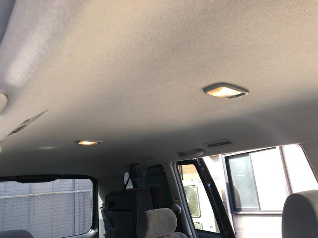 ヴォクシー Ｘ　ＥＴＣ　ナビ　バックカメラ　電動格納ミラー　パワースライドドア　オートエアコン　パワーウインドウ　３列シート（22枚目）