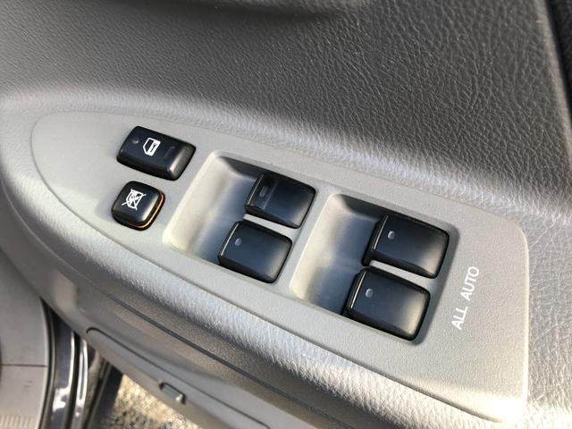 ヴォクシー Ｘ　ＥＴＣ　ナビ　バックカメラ　電動格納ミラー　パワースライドドア　オートエアコン　パワーウインドウ　３列シート（46枚目）