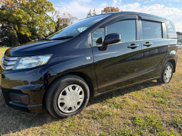 フリードスパイク G ジャストセレクション /ETC/純正ナビ/リモコンキー/スペアキー/オートエアコン/バックカメラ(6枚目)