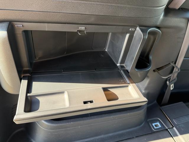 フリードスパイク G ジャストセレクション /ETC/純正ナビ/リモコンキー/スペアキー/オートエアコン/バックカメラ(29枚目)