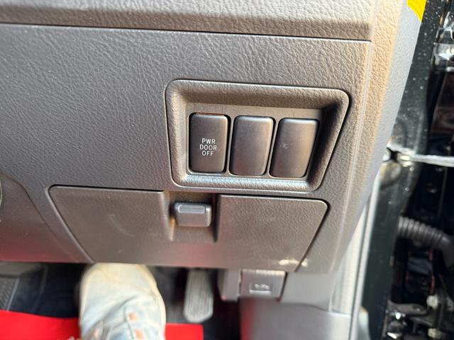 アイシス プラタナ Vセレクション・ノアール /最終型/両側電動スライド/Bluetooth対応ナビ/ワンオーナー/ディーラー整備/ETC/三列シート/スマートキー3個(25枚目)