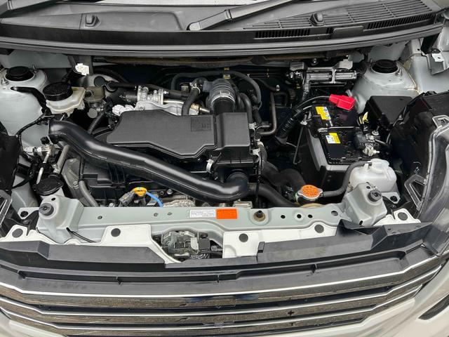 ルーミー カスタムＧ　全周囲カメラ　ナビ　ＴＶ　両側電動スライドドア　クリアランスソナー　オートクルーズコントロール　衝突被害軽減システム　アルミホイール　ＬＥＤヘッドランプ　スマートキー　アイドリングストップ（24枚目）