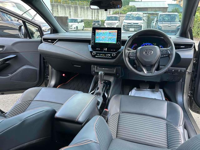 カローラツーリング ハイブリッド　ダブルバイビー５０ミリオンエディション　ＥＴＣ　バックカメラ　ナビ　ＴＶ　クリアランスソナー　オートクルーズコントロール　レーンアシスト　衝突被害軽減システム　アルミホイール　オートマチックハイビーム　ＬＥＤヘッドランプ　スマートキー（2枚目）