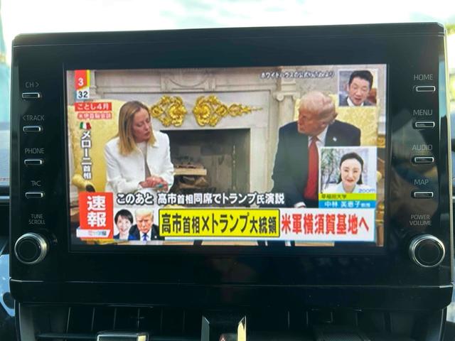 カローラツーリング ハイブリッド　ダブルバイビー５０ミリオンエディション　ＥＴＣ　バックカメラ　ナビ　ＴＶ　クリアランスソナー　オートクルーズコントロール　レーンアシスト　衝突被害軽減システム　アルミホイール　オートマチックハイビーム　ＬＥＤヘッドランプ　スマートキー（6枚目）