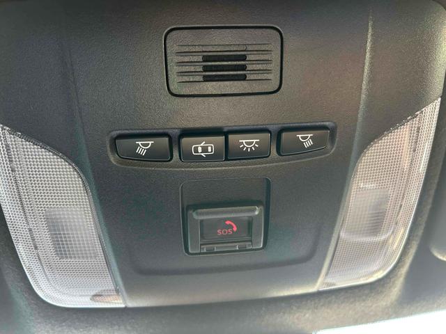 カローラツーリング ハイブリッド　ダブルバイビー５０ミリオンエディション　ＥＴＣ　バックカメラ　ナビ　ＴＶ　クリアランスソナー　オートクルーズコントロール　レーンアシスト　衝突被害軽減システム　アルミホイール　オートマチックハイビーム　ＬＥＤヘッドランプ　スマートキー（25枚目）